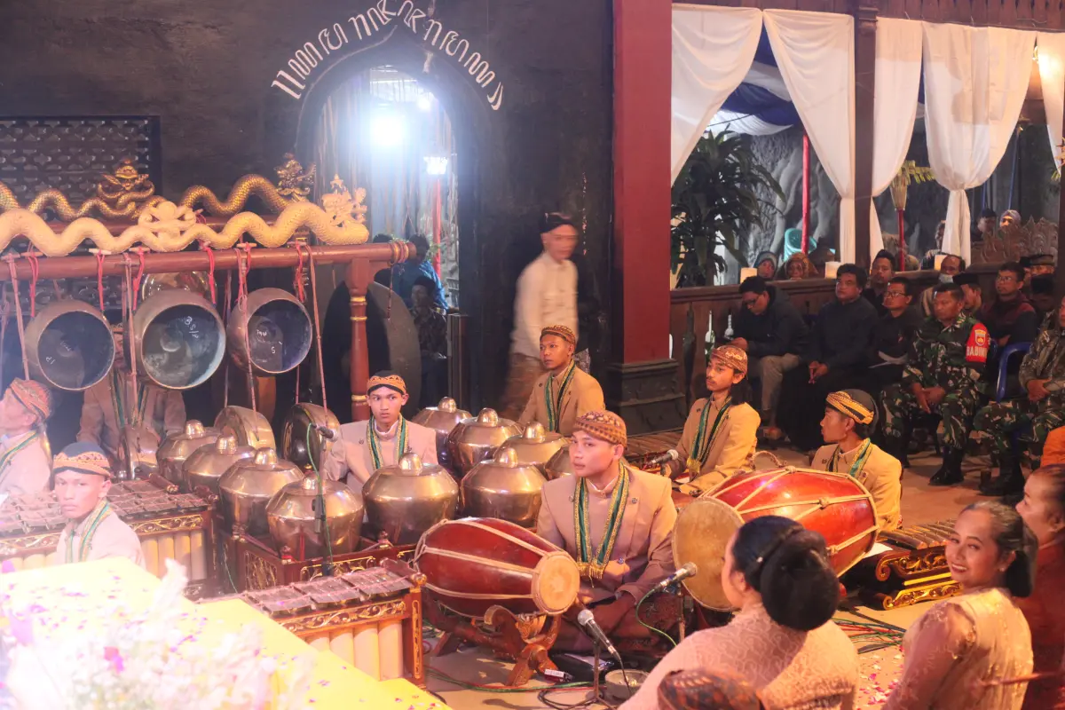 Sacred Wayang Performance